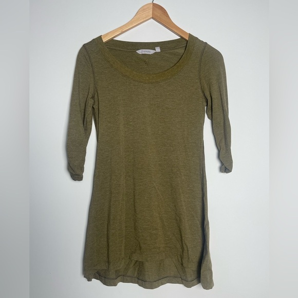 Athleta | Ruched Sleeve Lightweight Workout Top - Picture 1 of 9